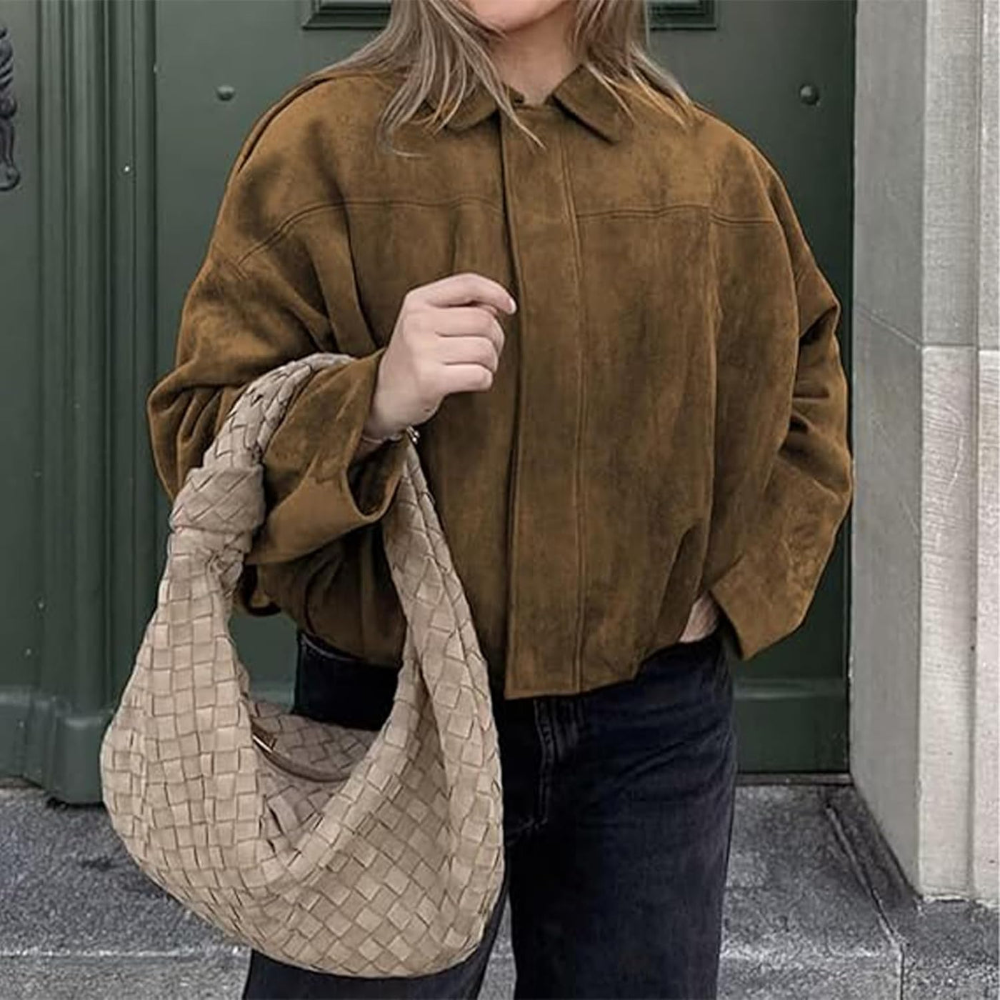 Alicja – Stylowa Kurtka Bomberka z Imitacji Zamszu