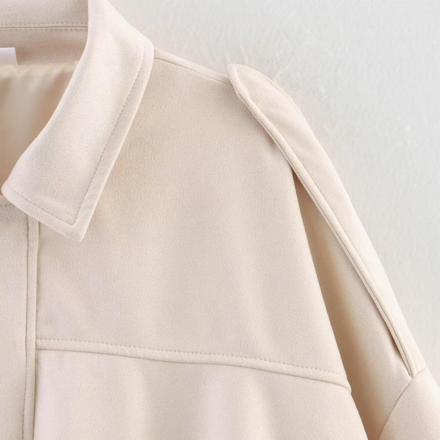 Alicja – Stylowa Kurtka Bomberka z Imitacji Zamszu