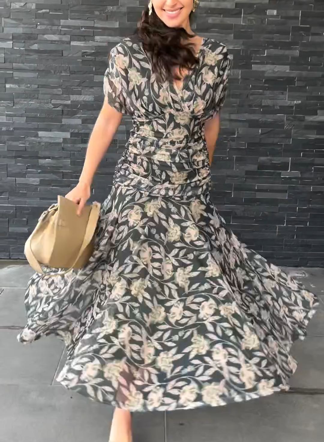 Henny – Rozkloszowana sukienka