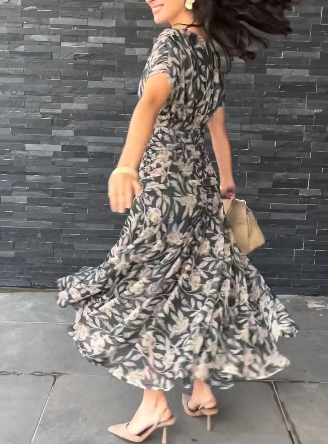 Henny – Rozkloszowana sukienka