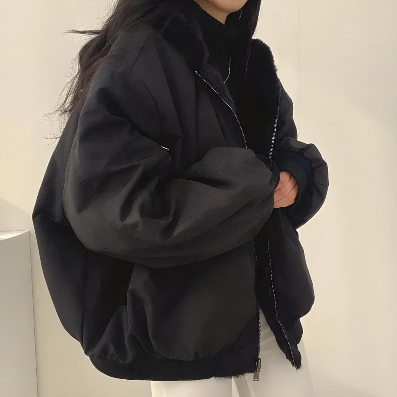 Martyna – Dwustronna Kurtka z Kapturem z Miękkiego Materiału Teddy